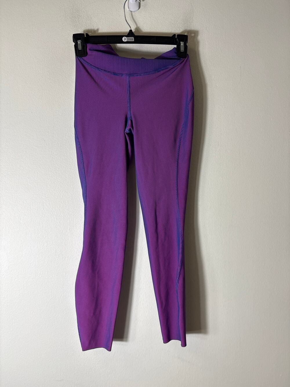 Lululemon Two Toned Pink and Blue Athletic Leggings Sz 4